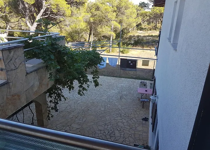 Casa Gudelj * Pirovac